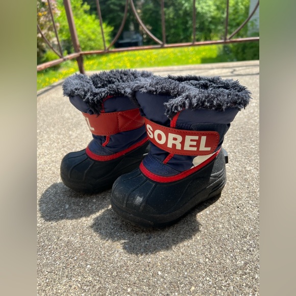 Sorel Toddler Winter Boots - Size 7 - Picture 1 of 7